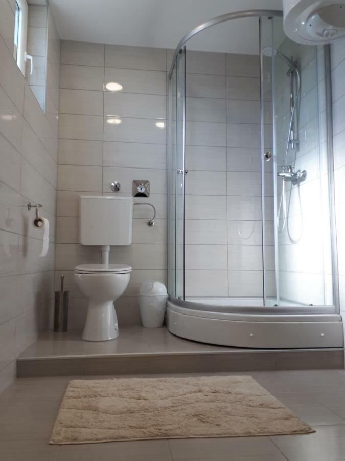 Apartman Skribulja Zupanja Exterior foto