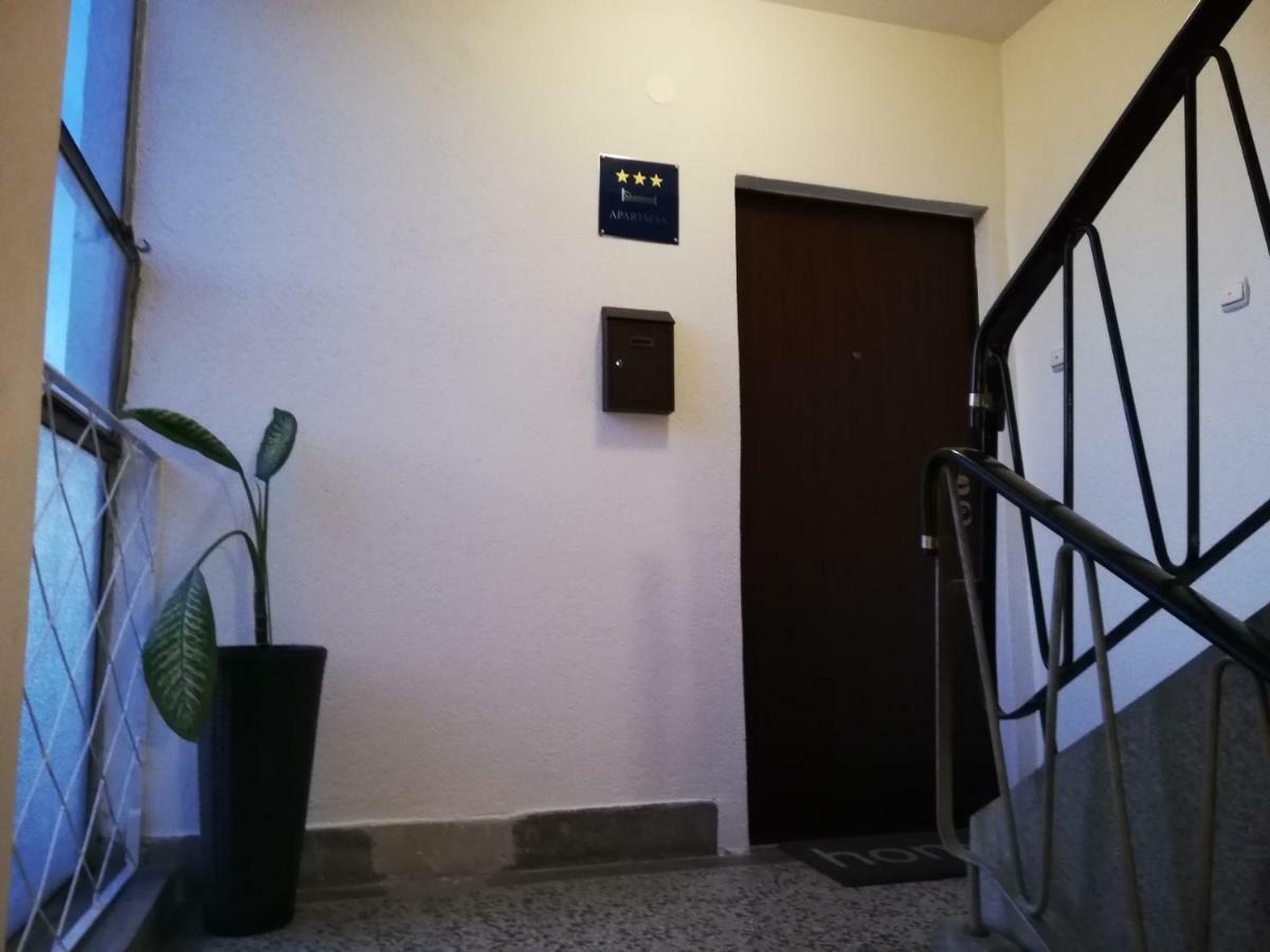 Apartman Skribulja Zupanja Exterior foto